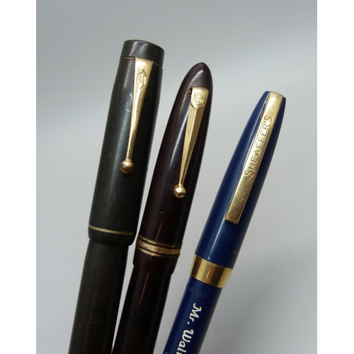 887 - A Mentmore Auto-flow fountain pen with 14k nib, snorkel fill, a Sheaffer fountain pen, personalised,... 