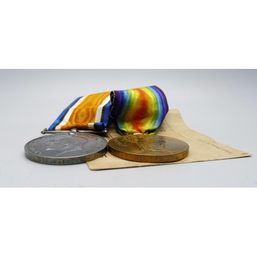 898 - A pair of First World War medals with original record office slip dated 25/2/22, awarded to G.S.-146... 