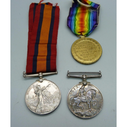 900 - A Queens's South Africa medal to Condr: C.A. Hemsley Imp: Trnspt: Ser: and a pair of WWI medals to P... 