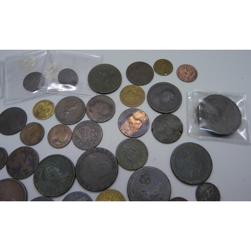 909 - A collection of coins including a cartwheel 2 penny and cartwheel pennies, one marked 'B. Hall Glazi... 