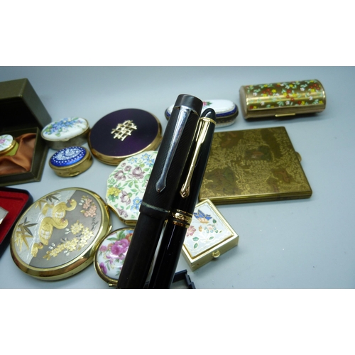 918 - Assorted items;-compacts, trinket pots, a pen with 14ct gold nib