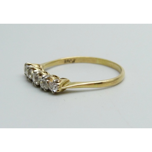 947 - An 18ct gold five stone diamond ring, 2.7g, U