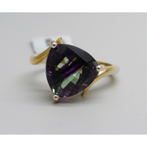 956 - A silver gilt trilliant cut fluorite ring, S