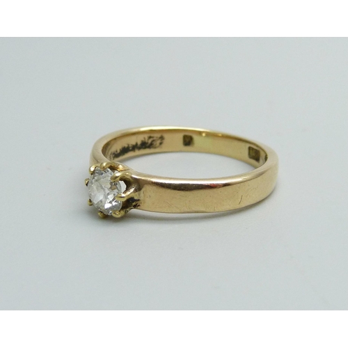 971 - A vintage 18ct gold diamond solitaire ring, 3.2g, M