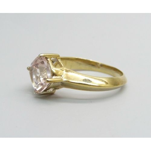 988 - A silver gilt pink topaz solitaire ring, P/Q