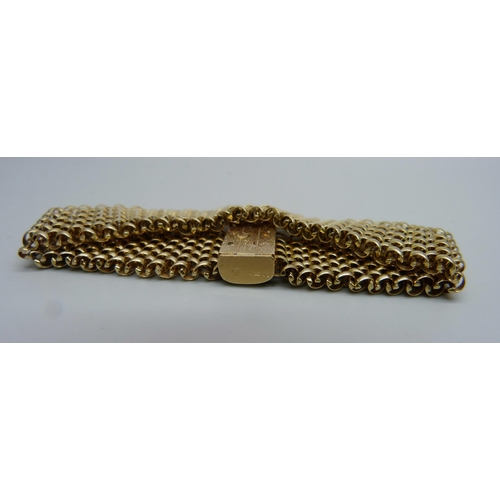 995 - A 9ct gold mesh style bracelet, 33.3g