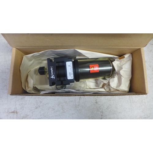 2059 - An unused Broomwade CompAir pneumatic air line regulator with ¾