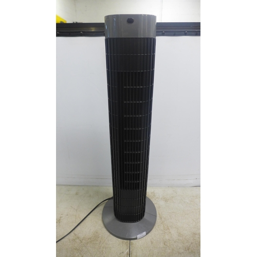 2062 - A Challenge vertical electric tower fan