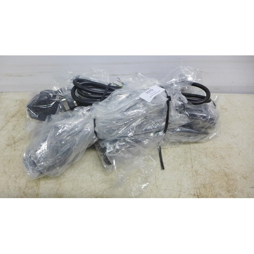 2079 - 10 unused 240V leads with fused plug - 2m