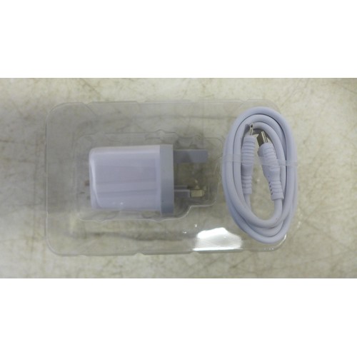 2089 - 16 P.D. Keke-912 USB A to C quick charging plug adapters
