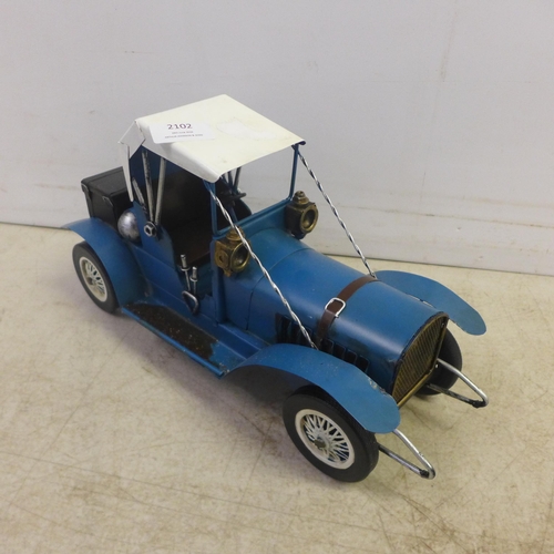 2102 - A tin plate model car