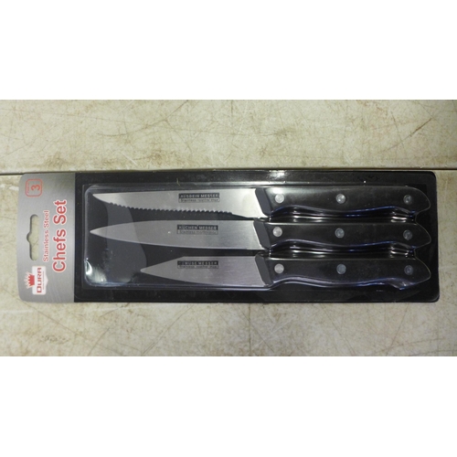 2113 - A Piranha peeler set and a Dura 3 piece chefs knife set