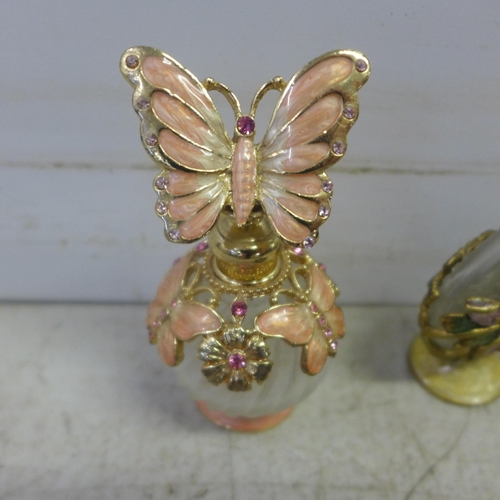 2126 - 5 collectable perfume bottles