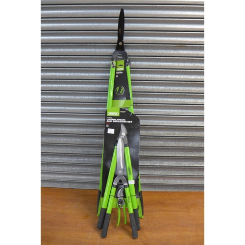 2233 - A Draper 3 piece loppers/shears and secateur set and Draper edging shears