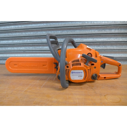 2259 - A Husqvarna 236 C-torq petrol chainsaw