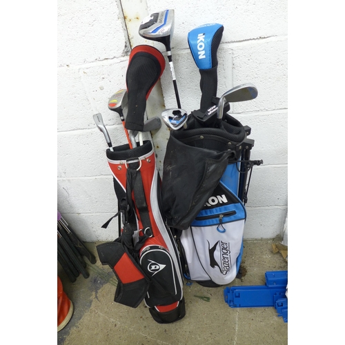 2271 - 2 sets of childrens/junior golf clubs with bags including Slazenger Ikon and Dunlop DDH and a quanti... 