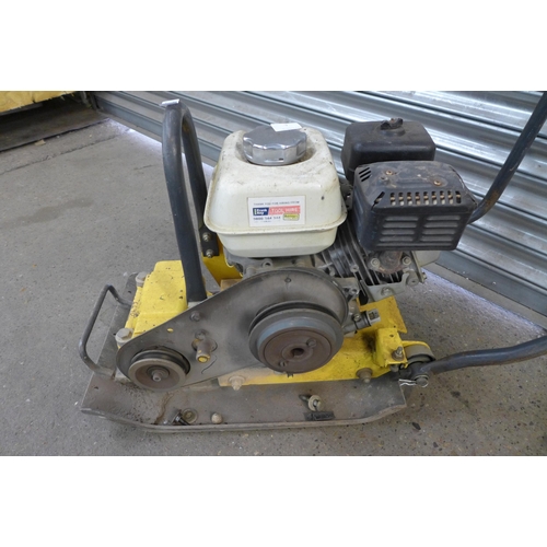 2282 - A Bomag petrol  wacker with a Honda GX120 petrol engine