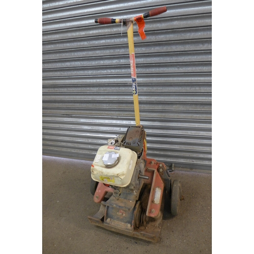 2283 - A Dynapac petrol driven wacker plate with Honda GX160T engine