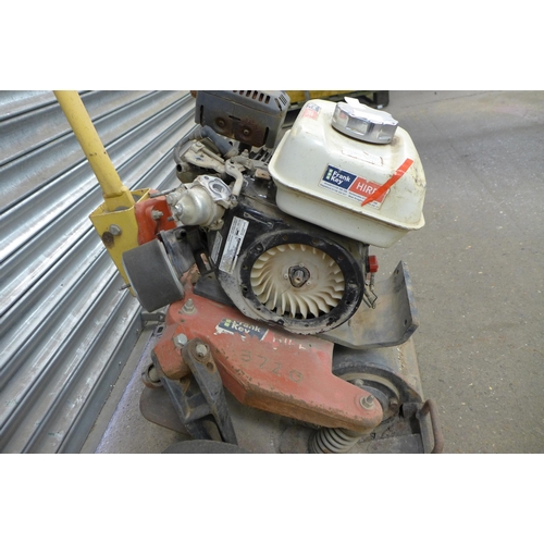 2283 - A Dynapac petrol driven wacker plate with Honda GX160T engine