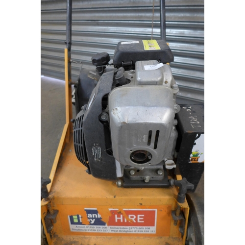 2285 - Eliet Dievelo petrol lawn aerator/scarifier with collection box