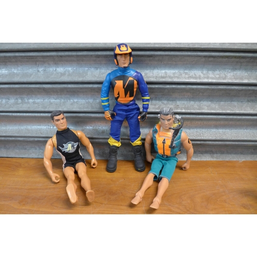 2305 - 11 assorted Action Men dolls and other items