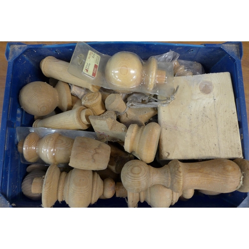 2312 - A box of approx 30 pine finials