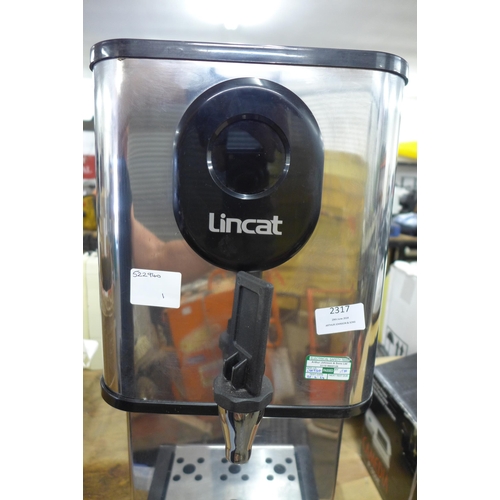 2317 - A Lincat EBJFX A004 1PX3 water boiler