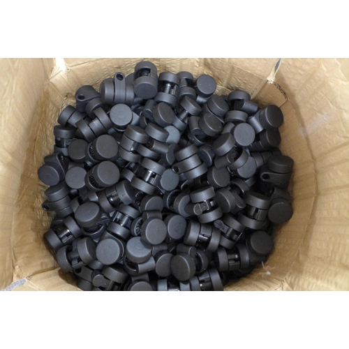 2318 - A large quantity of plastic twin wheeled castors