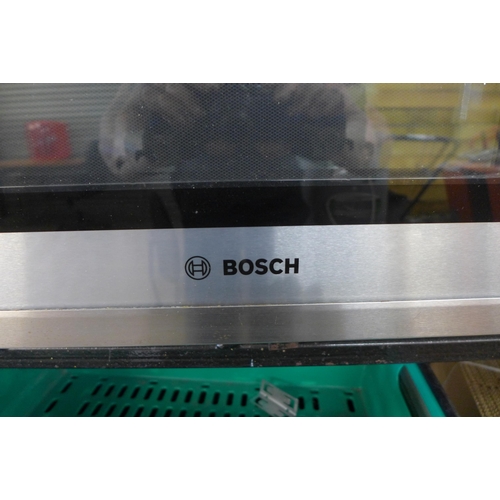 2320 - A Bosch HBC86K7.3B combi microwave