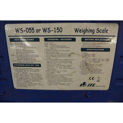 2379 - A WS-150 digital weighing scale with case