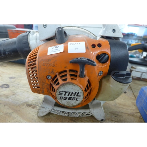 2380 - A Stihl BG86C petrol blower