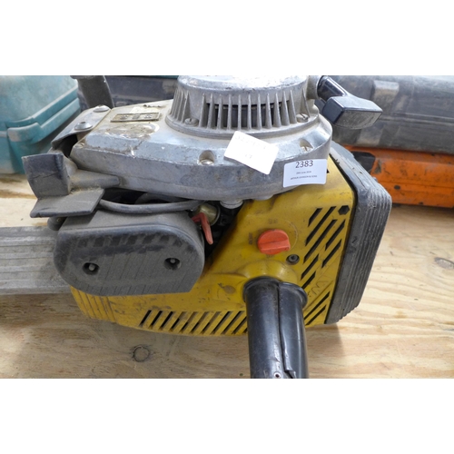 2383 - A Wacker WM80 petrol breaker jack hammer