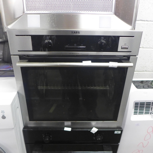 2176 - An AEG Competence integrated single oven