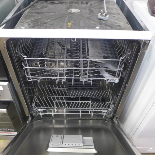 2179 - A Hoover Dynamic P3+ Express one touch integrated dishwasher