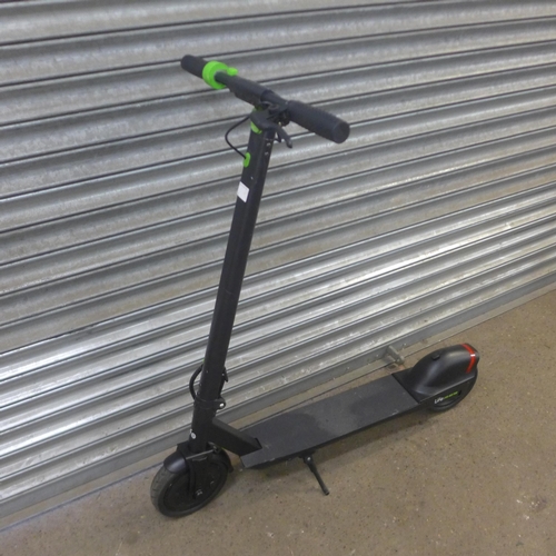 2212 - A Li-Fe 250 Air Pro electric scooter - no charger  * Police repossession