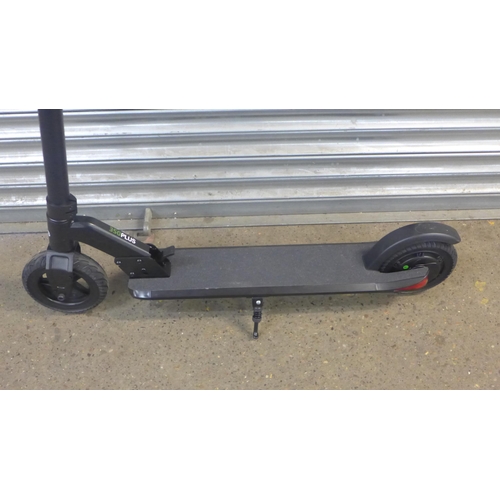 2213 - A Li-Fe 350 Plus electric scooter - sold with charger (unused)  * Police repossession