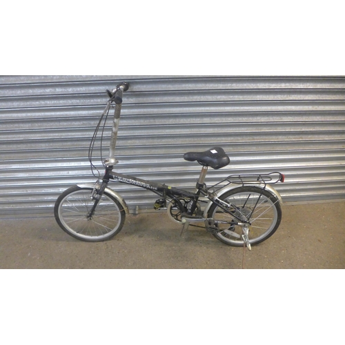 2214 - A Falcon Mayfair folding city bike