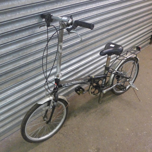 2214 - A Falcon Mayfair folding city bike