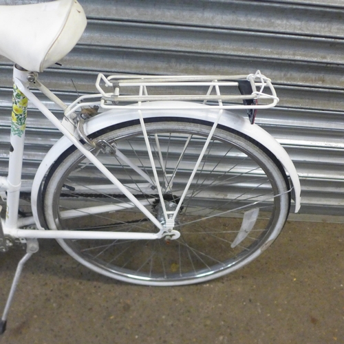 2216 - A Raleigh Caprice lady's Step Through bicycle with front basket and pannier rack