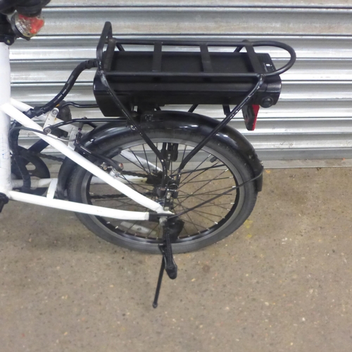 2217 - An Assist electric battery powered bike  * Police repossession