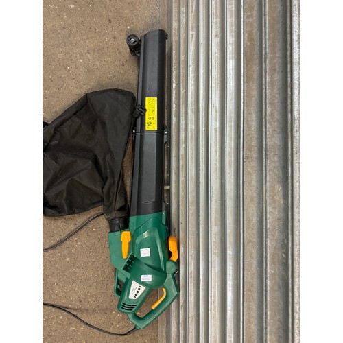 2243 - An FPBU2500-2 240V, 2500W garden blow vac