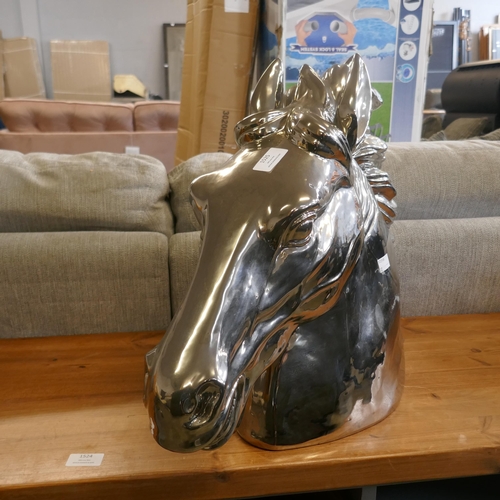 1525 - A large silver ornamental bust of a horse