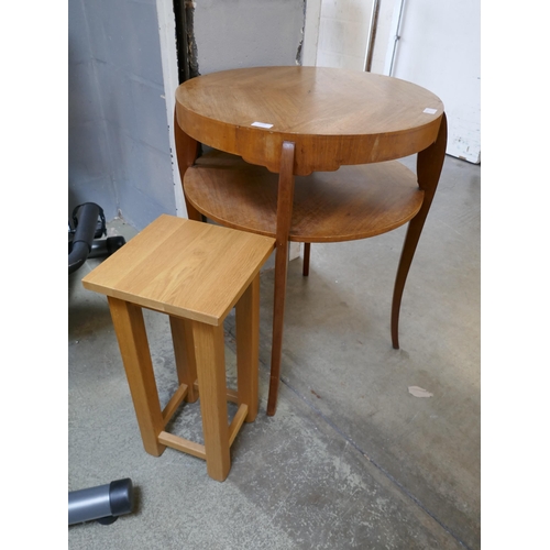 1604 - A mahogany side table and an oak lamp table