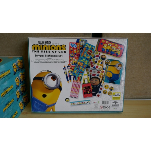 3064 - 5 x Minions Bumper Stationery sets    (324-406) *This lot is subject to vat