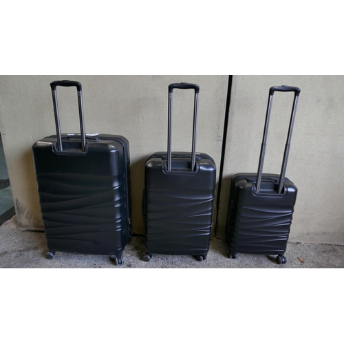 3077 - American Tourister Bon Air 3 piece Black Suitcases, Original RRP £133.33 + vat (324-341) *This lot i... 