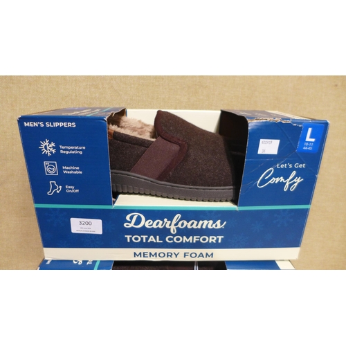 3200 - 2 pairs of Dearfoam brown slippers - size L  *This lot is subject to VAT