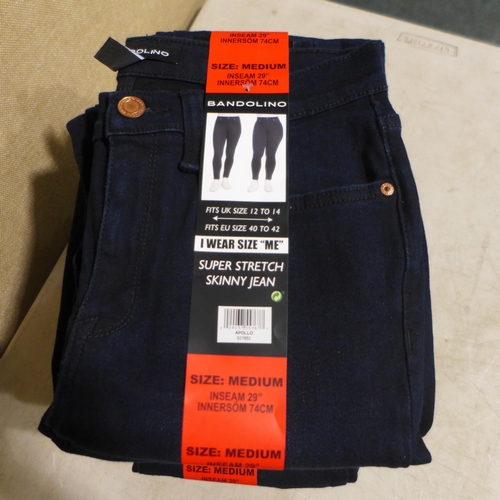 3232 - 10 pairs of navy Bandolino stretch skinny jeans - size medium  *This lot is subject to VAT