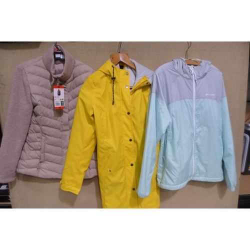 3253 - 3 mixed sized/style coats/jackets including Columbia  *This lot is subject to VAT