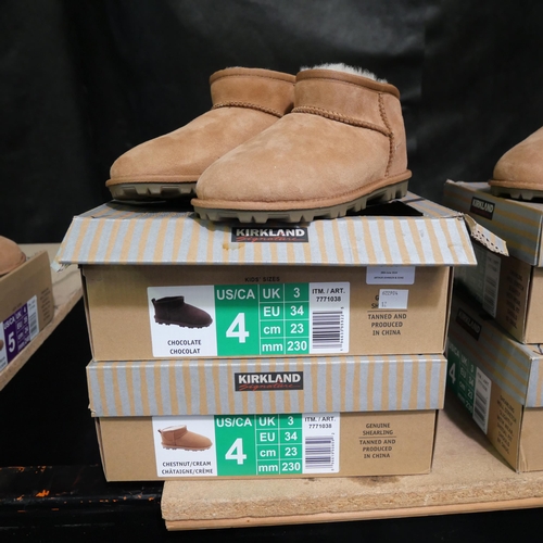 3430 - 2 pair of chestnut shearling childs boots - UK size 3  *This lot is subject to VAT