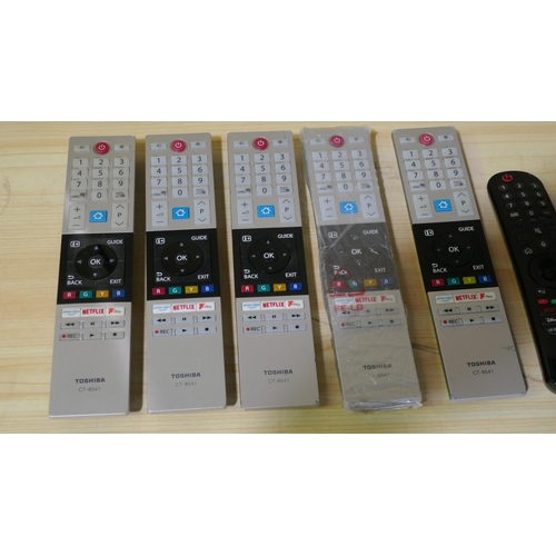 3139J - 5x Toshiba/4 LG's Remote Controls  (324-419) *This lot is subject to vat